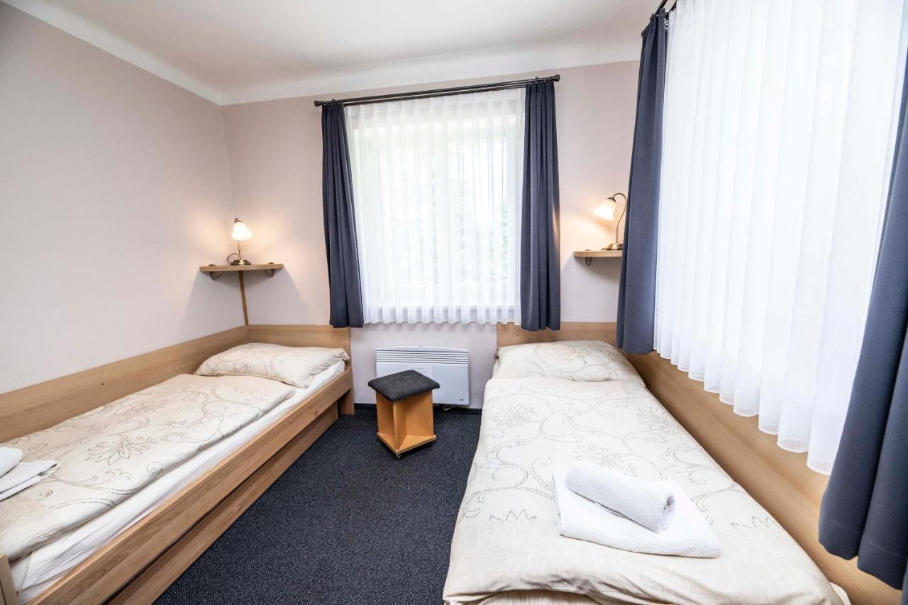 Parkhotel Skalni Mesto Jičín Kültér fotó