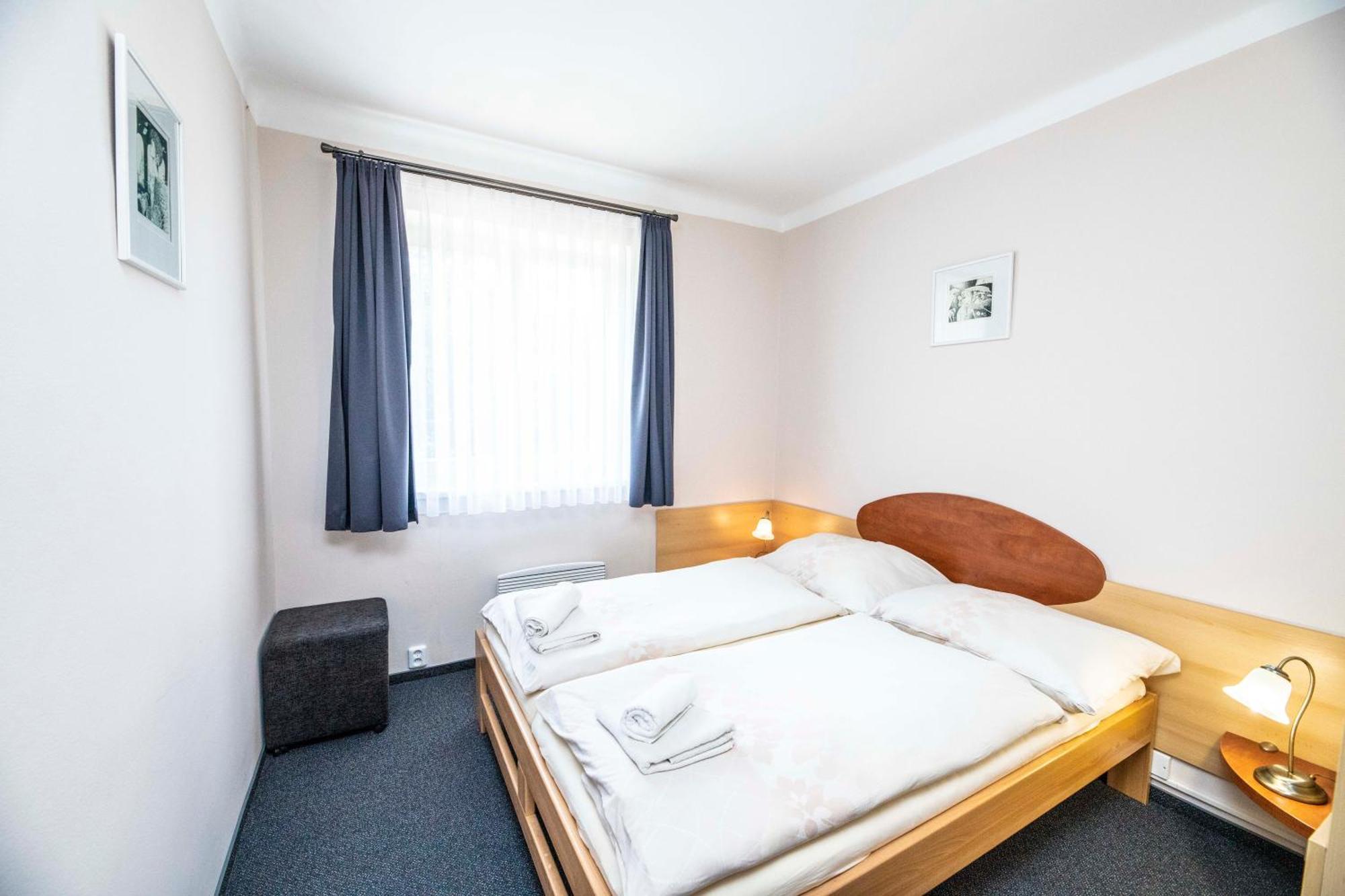 Parkhotel Skalni Mesto Jičín Kültér fotó